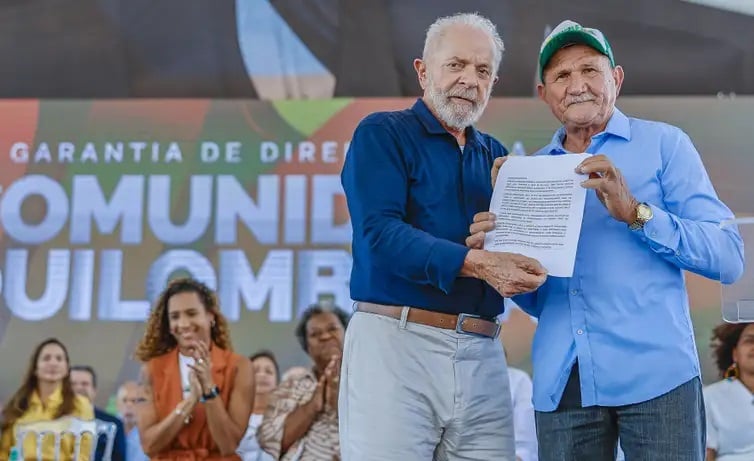 Lula assina acordo para titulação de terras para comunidades quilombolas na Paraíba e outros oito estados