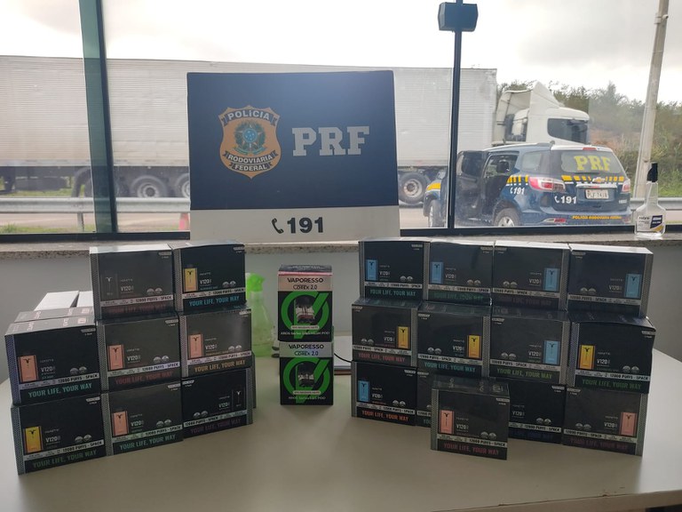 PRF apreende 230 cigarros eletrônicos com destino a Sousa, no Sertão da Paraíba