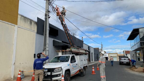 Sete pessoas são presas em flagrante por furto de energia elétrica, no Sertão da Paraíba
