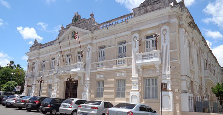 Governo prorroga inscrições para concurso com 2 mil vagas para professores na Paraíba