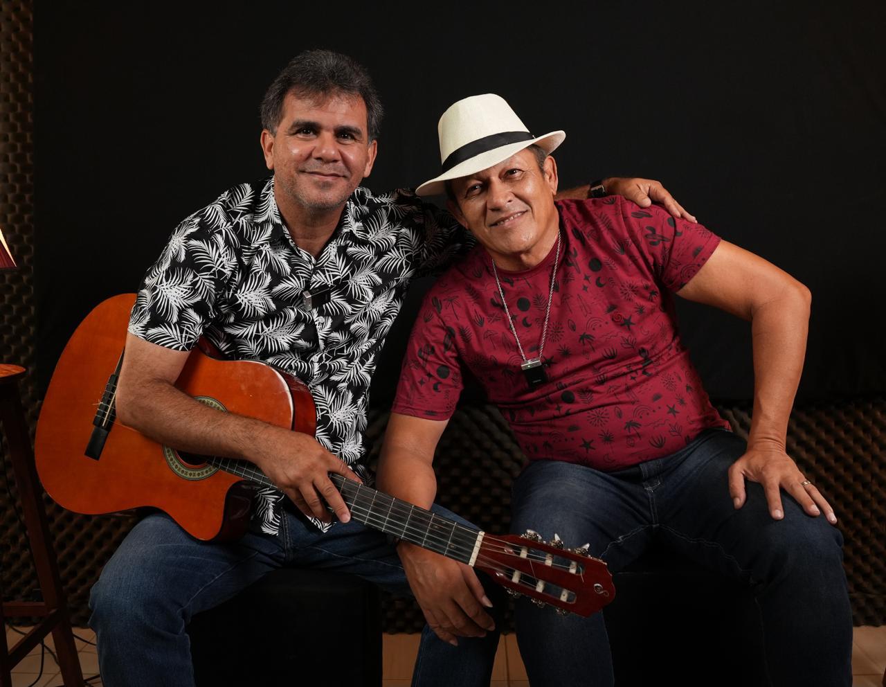 Ilmar Cavalcante e Nanado Alves recebem homenagem pelos 30 anos de carreira