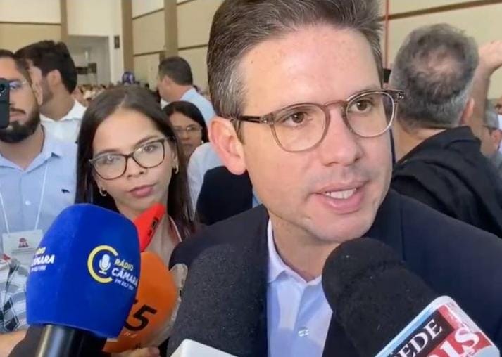 Citado com nome para unir base, Hugo prega cautela sobre decisão que tomará em 2026