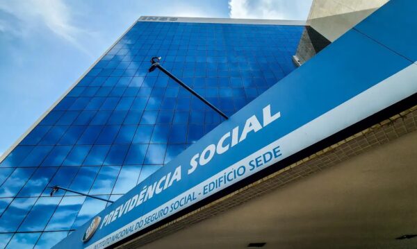 Protocolado pedido de CPMI para apurar fraudes no INSS; apenas um deputado da Paraíba assina