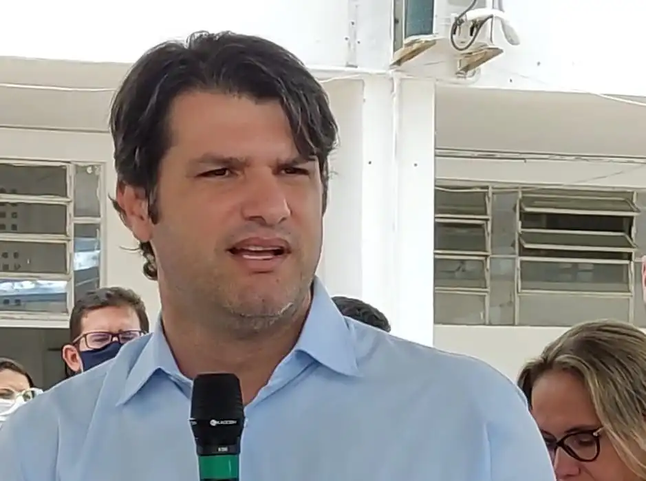 “Todos são protagonistas”, diz Leo sobre disputa por espaços na base de João