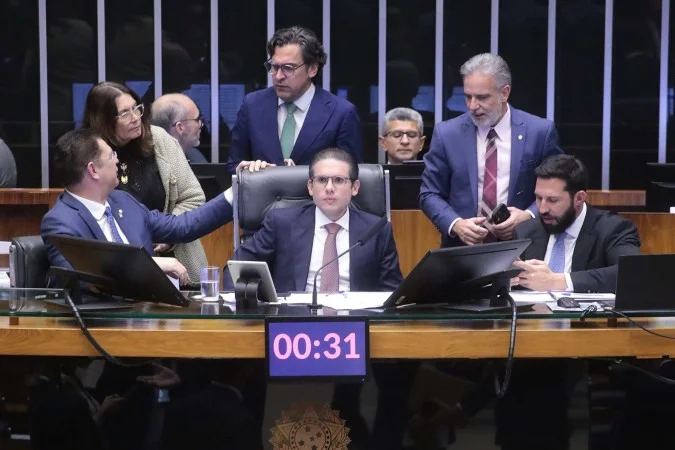 Hugo articula primeira vitória sobre o governo com a derrubada do aumento sobre o IOF e justifica: “Não dá para aceitar”