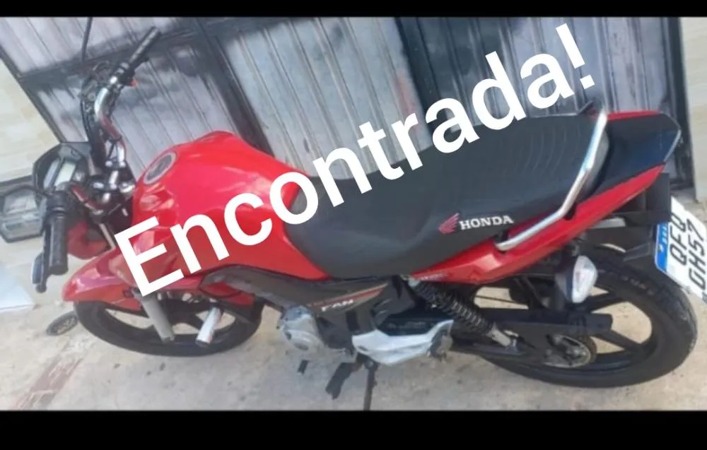 Moto roubada durante madrugada em Juazeirinho é encontrada abandonada no centro da cidade