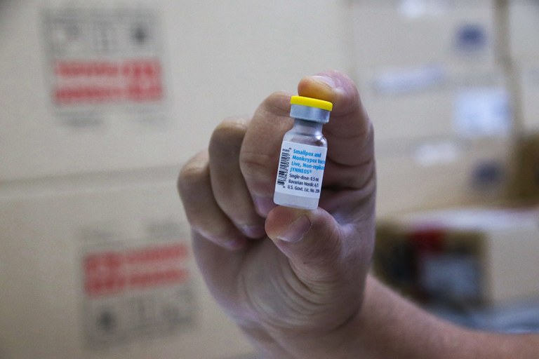 Paraíba recebe novas doses da vacina contra Mpox destinadas às pessoas vivendo com HIV/Aids