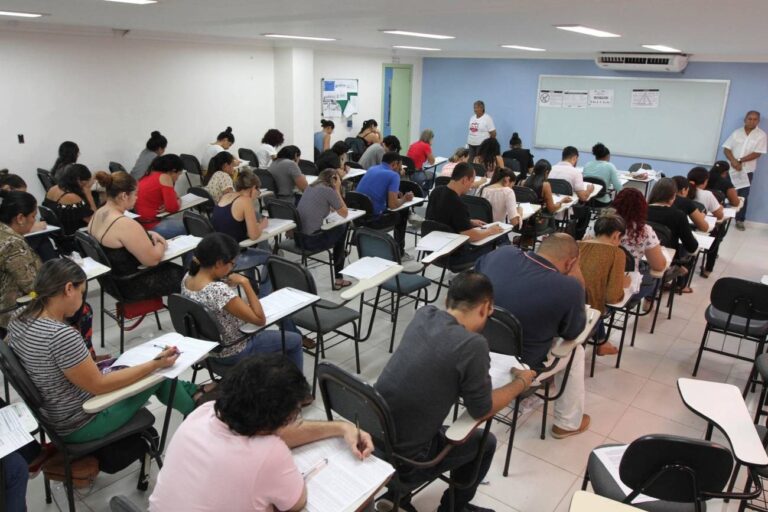 Com 2.000 vagas, governo federal autoriza concursos em diversos órgãos; veja lista