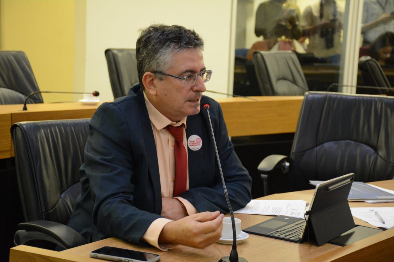 Dr. Romualdo vota favorável a empréstimo para obras hídricas, mas cobra nova tarifa social do governador