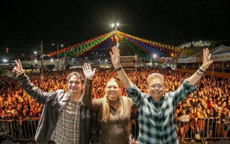 Em Pocinhos, Adriano Galdino volta a exaltar Lula e reforça pré-campanha ao Governo da Paraíba
