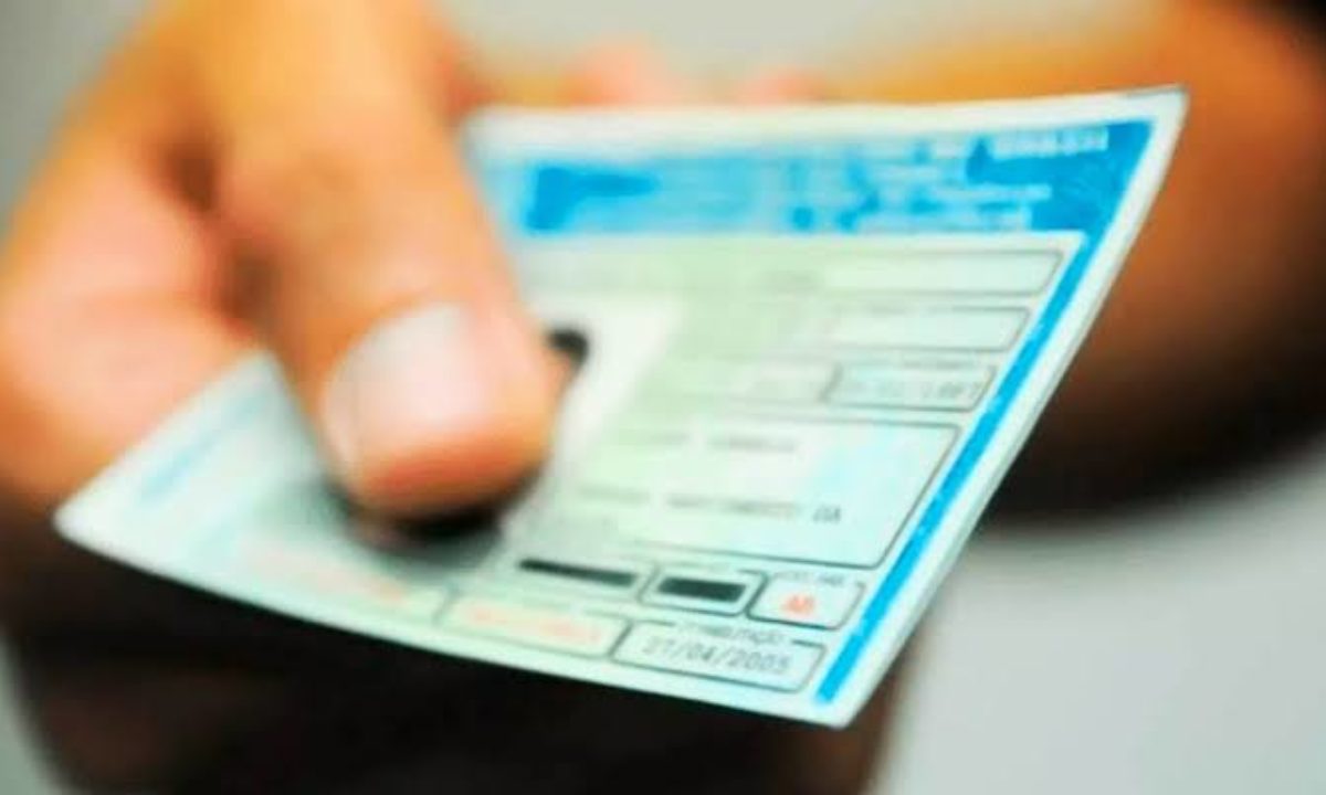 Lei que cria CNH gratuita para população de baixa renda é sancionada