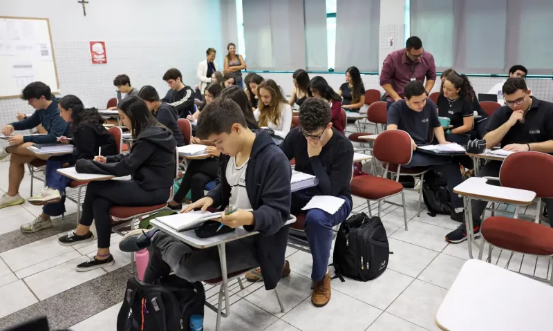 Inscrições para bolsas do Prouni começam nesta segunda-feira
