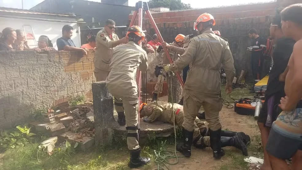 Criança com autismo cai em poço e é resgatada por bombeiros na Paraíba