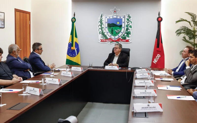 João destaca que Lucas é quem vai decidir se será ou não candidato, mas diz que só um ‘terremoto’ tira sua postulação