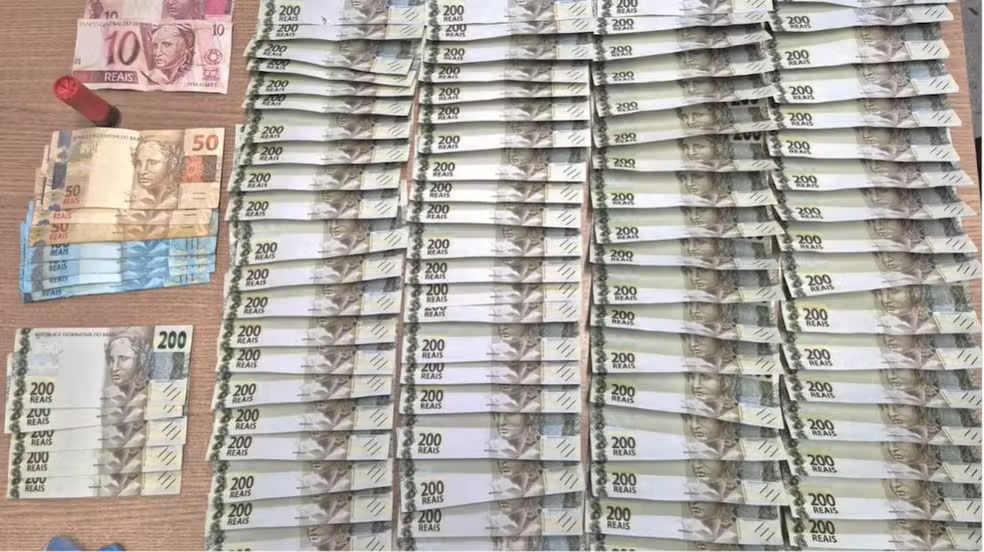 Homem é preso com mais de R$ 18 mil em dinheiro falso, em Campina Grande