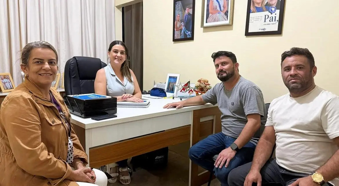 Prefeita Jorsâmara Neves anuncia Rony e Moisés no comando da Fanfarra da Escola Maria Bezerra da Silva