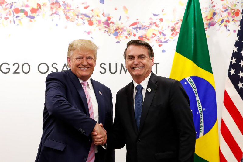 Após tarifaço, Bolsonaro diz que admira EUA e pede volta da normalidade