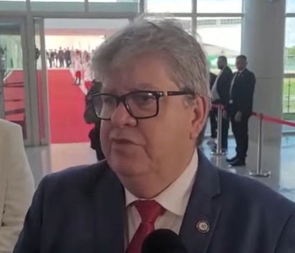 João Azevêdo nega pressa sobre 2026 e diz que “tempo está correto” para definir chapa governista de 2026