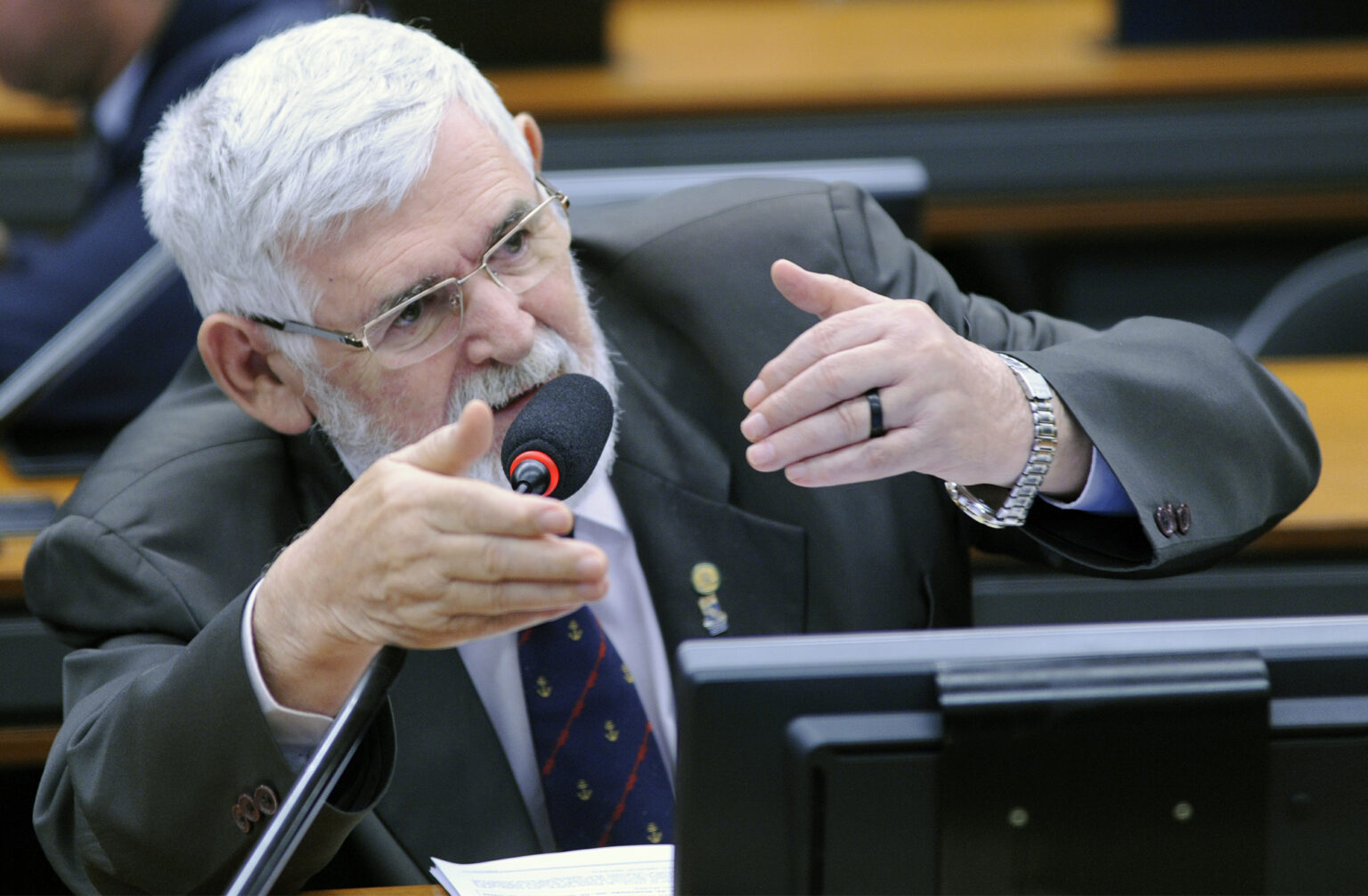 Relatório do deputado Luiz Couto na CCJC, garante aprovação de rádio comunitária para cidade do Cariri