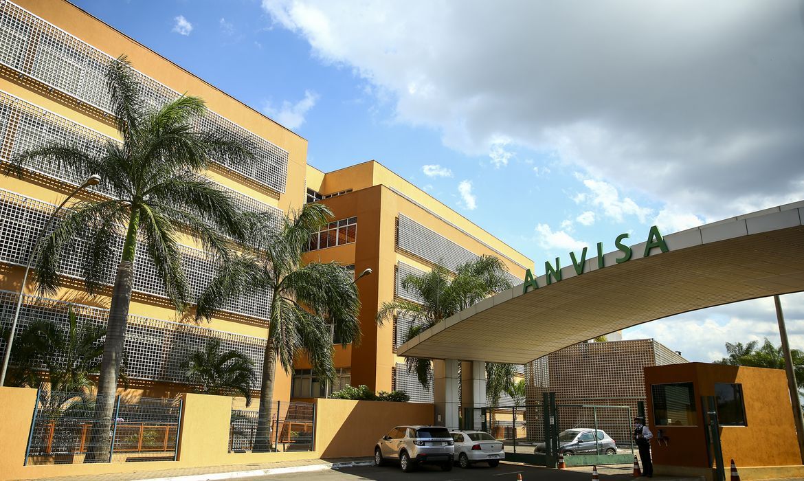 Anvisa suspende vendas de azeite, molho e polpa de fruta; confira lotes e marcas